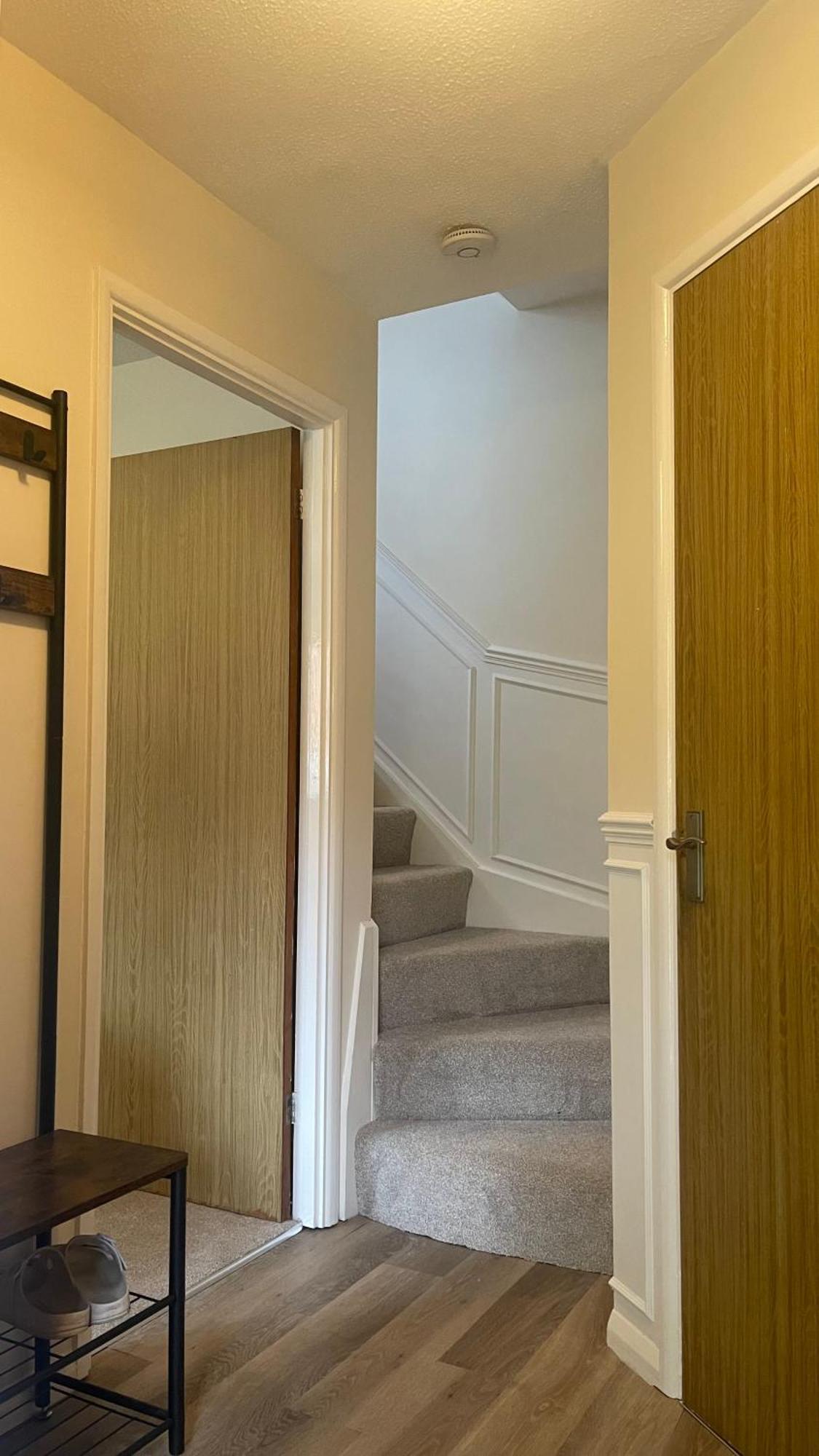 Entire Home With Private Entrance Earley 外观 照片